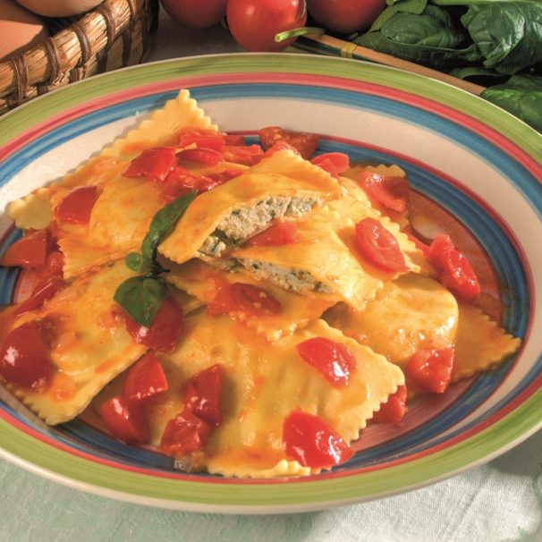 Ricotta and tomato spinach ravioli